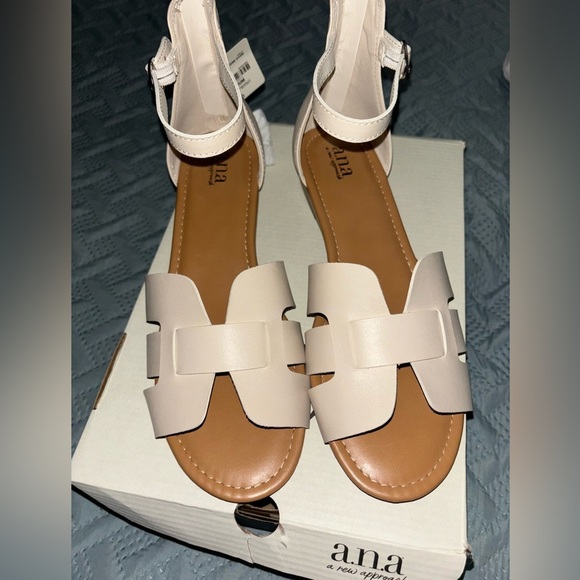 a.n.a Womens Legion Wedge Sandals - size 9.5 - Picture 1 of 7